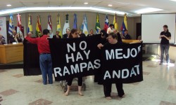 Grupo Saraki presenta obra contra la Discriminación|Aty Saraki oikuaauka hembiapo Ñemboyke mbotatapejurã imagen