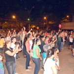 Público luqueño bailando exitos con la Retroband