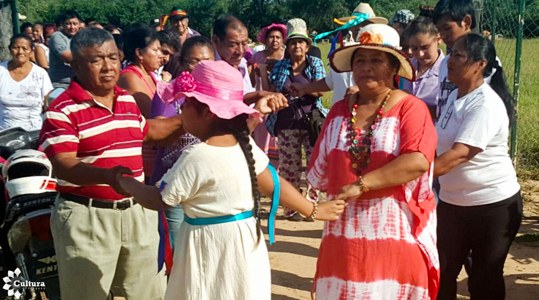 Asociación Cultural Mandu'arã - MIERCOLES EN GUARANI LUISÕ LUISÓN Ojekuaáva  avei Lobisón ramo de la Plata jerérupi, ha'e kuimba'e iñe'ẽngái pyréva,  arakue ha'e kuimba'eicha oiko, ha katu oñemoambuévo ojogua peteĩ jagua hũ