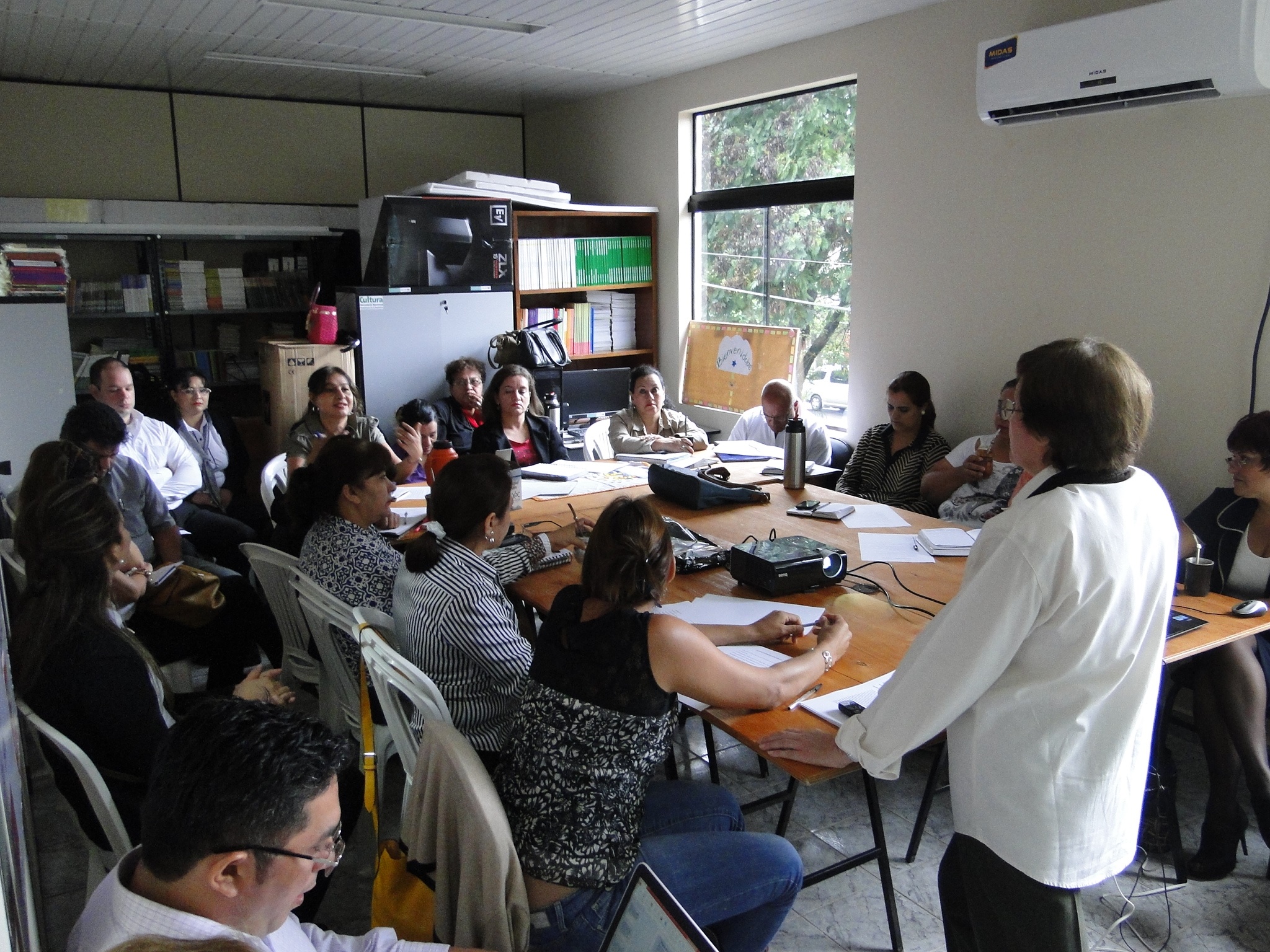 Antología Bilingüe de Alto Paraná se presentará el jueves imagen