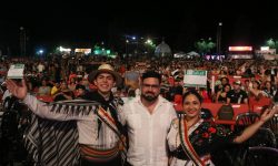 Ministro de la SNC visitó Corrientes para fortalecer intercambio cultural y acompañar a delegación de artistas paraguayos en la Fiesta del Chamamé imagen