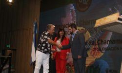 En Corrientes, ministro Capdevila entregó reconocimientos a artistas por el gran aporte a la cultura chamamecera imagen